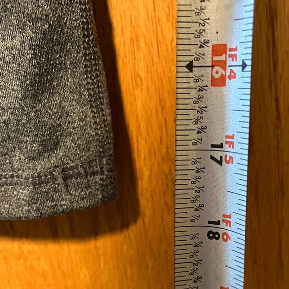 All in Motion Gray Capris - Picture 3 of 10